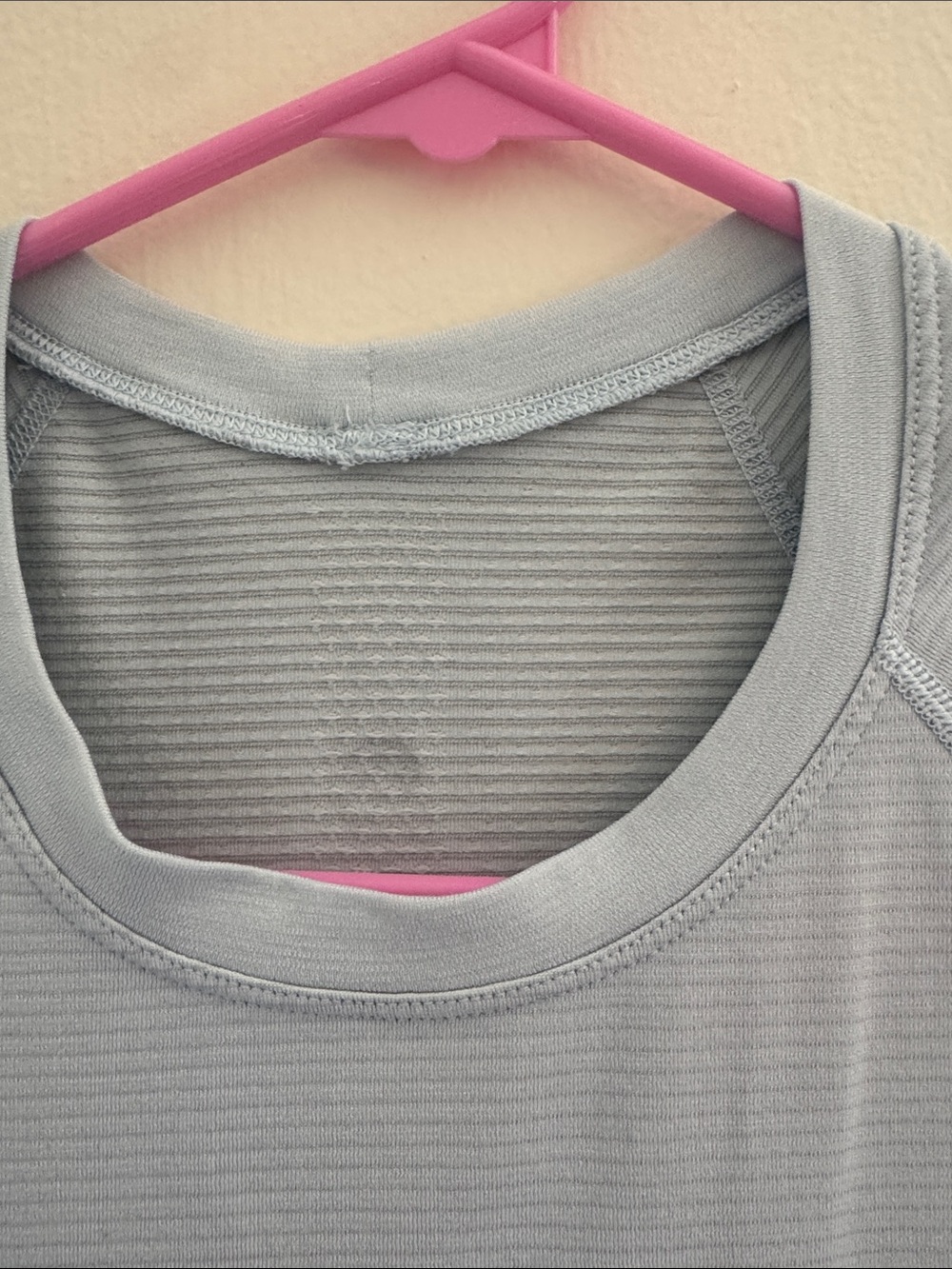 lululemon athletica Light Gray Short Sleeve Athletic Tee - Picture 6 of 10